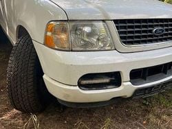 Weiß Gebraucht 2005 Ford Explorer SUV | 2.490 €
