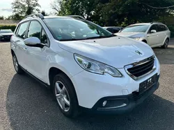 Blanc banquise Gebraucht 2014 Peugeot 2008 Active SUV | 5.800 € (Guter Preis)