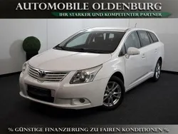 Weiß Gebraucht 2011 Toyota Avensis Edition Kombi | 4.800 € (Guter Preis)