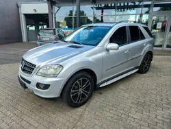 Mercedes ML320
