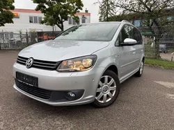 Silber Gebraucht 2014 VW Touran Cup Van / Kleinbus | 5.490 € (Guter Preis)