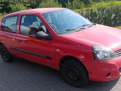 Rot Gebraucht 2010 Renault Clio Coupé | 999 €