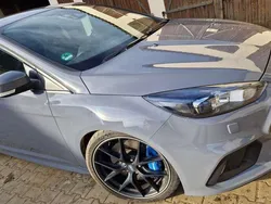 Grau Gebraucht 2016 Ford Focus S Limousine | 30.000 €