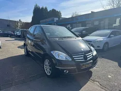 Kosmosschwarz metalliclack Gebraucht 2009 Mercedes A160 Avantgarde Kleinwagen | 5.899 € (Teuer)