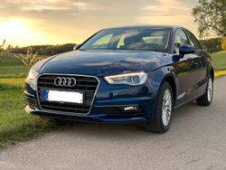 Blau Gebraucht 2015 Audi A3 Comfort Limousine | 12.749 € (Etwas zu teuer)