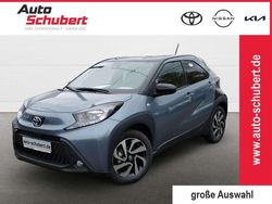 Grau Neu 2025 Toyota Aygo X SUV | 16.980 €
