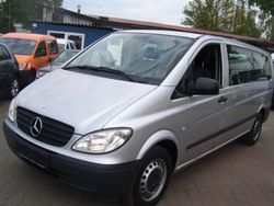 Silber metallic Gebraucht 2010 Mercedes Vito Van / Kleinbus | 13.900 €