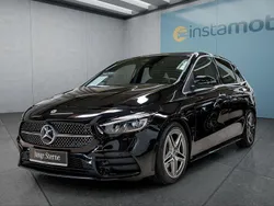 Schwarz Gebraucht 2024 Mercedes B250 Van / Kleinbus | 37.299 € (Fairer Preis)