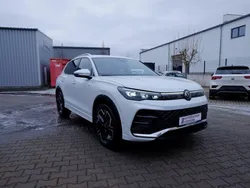 Weiß Gebraucht 2024 VW Tiguan R-line SUV | 48.590 € (Superpreis)