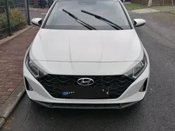 Weiß Gebraucht 2020 Hyundai i20 Limousine | 14.500 € (Guter Preis)