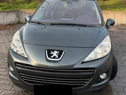 Grau Gebraucht 2009 Peugeot 207 Kleinwagen | 2.950 € (Fairer Preis)