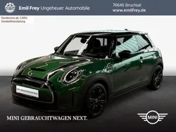 British racing green metallic Gebraucht 2023 Mini Cooper SE Kleinwagen | 20.890 € (Guter Preis)