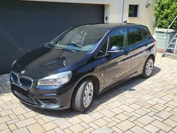 Schwarz Gebraucht 2017 BMW 225 Active Tourer Sport Line Van / Kleinbus | 14.500 € (Guter Preis)