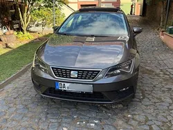 Grau Gebraucht 2017 Seat Leon XCELLENCE Limousine | 14.500 € (Fairer Preis)