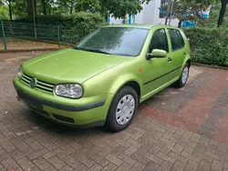 Grün Gebraucht 1999 VW Golf IV Kleinwagen | 300 € (Guter Preis)