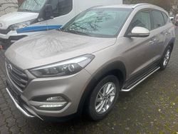 Beige Gebraucht 2017 Hyundai Tucson Style SUV | 14.950 € (Fairer Preis)
