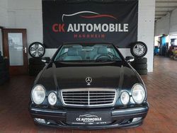 Blau Gebraucht 2000 Mercedes CLK320 Avantgarde Cabrio | 8.990 € (Etwas zu teuer)