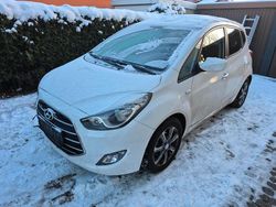 Weiß Gebraucht 2016 Hyundai ix20 Kleinwagen | 9.499 € (Fairer Preis)