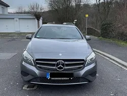 Silber Gebraucht 2015 Mercedes A180 Style Limousine | 9.999 € (Guter Preis)