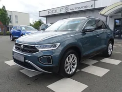 Petroleum blue metallic metall Gebraucht 2023 VW T-Roc Life SUV | 26.970 € (Superpreis)