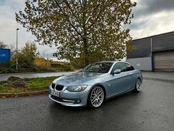 Blau Gebraucht 2011 BMW 320 Coupé | 11.000 € (Teuer)
