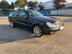 Gebraucht 2004 Mercedes E320 Elegance Limousine | 11.200 €