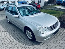 Silber Gebraucht 2003 Mercedes C220 Avantgarde Limousine | 2.900 € (Fairer Preis)