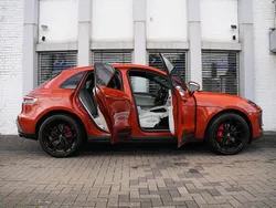 Orange Gebraucht 2022 Porsche Macan S SUV | 73.500 € (Fairer Preis)