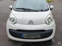 Weiß Gebraucht 2007 Citroën C1 Kleinwagen | 1.500 € (Fairer Preis)