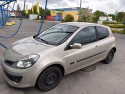Braun Gebraucht 2007 Renault Clio II Limousine | 1.600 € (Fairer Preis)