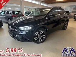 Kosmosschwarz Gebraucht 2023 Mercedes GLA200 Night SUV | 39.790 € (Etwas zu teuer)