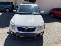 Candy weiss Gebraucht 2008 Skoda Roomster Scout Kombi | 3.900 € (Fairer Preis)