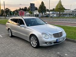 Schwarz Gebraucht 2007 Mercedes E320 Avantgarde Kombi | 4.900 € (Fairer Preis)