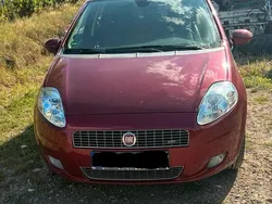 Rot Gebraucht 2008 Fiat Punto Kleinwagen | 4.300 € (Teuer)