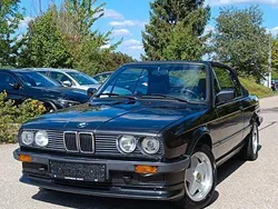 Schwarz Gebraucht 1990 BMW 320 Cabriolet Shadowline Cabrio | 14.900 €