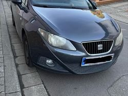 Grau Gebraucht 2011 Seat Ibiza ST Copa Kombi | 4.000 € (Fairer Preis)