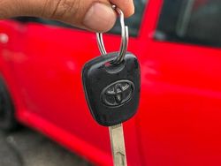 Rot Gebraucht 2007 Toyota Aygo Kleinwagen | 2.700 € (Fairer Preis)