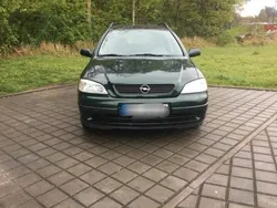 Grün Gebraucht 2000 Opel Astra Edition Kombi | 850 € (Guter Preis)