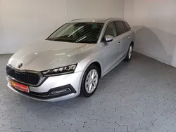 Brilliant silber metallic Gebraucht 2022 Skoda Octavia Style Kombi | 20.450 € (Guter Preis)