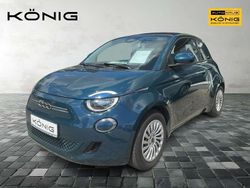 Grün Gebraucht 2023 Fiat 500e Kleinwagen | 25.998 € (Teuer)