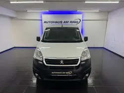 Weiß Gebraucht 2017 Peugeot Partner Premium Van / Kleinbus | 8.499 € (Fairer Preis)