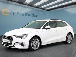 Weiß Gebraucht 2021 Audi A3 Sportback e-tron Limousine | 25.499 € (Teuer)