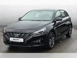 Schwarz Gebraucht 2024 Hyundai i30 Trend Limousine | 25.660 € (Guter Preis)