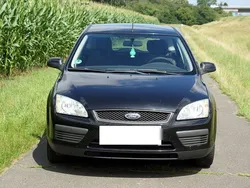 Schwarz Gebraucht 2007 Ford Focus Kombi | 2.300 € (Etwas zu teuer)