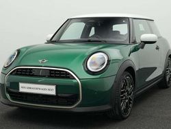 Grün Gebraucht 2024 Mini Cooper Favoured Kleinwagen | 26.969 € (Fairer Preis)