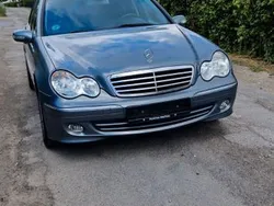 Blau Gebraucht 2005 Mercedes C180 Avantgarde Limousine | 3.450 € (Guter Preis)