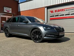 Grau Gebraucht 2023 Skoda Superb Style Kombi | 33.999 € (Guter Preis)