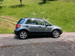 Silber Gebraucht 2006 Fiat Sedici SUV | 3.500 € (Etwas zu teuer)