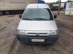 Grau Gebraucht 1999 Peugeot Expert Van | 2.500 €