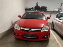 Rot Gebraucht 2005 Opel Tigra Cabrio | 1.550 € (Guter Preis)